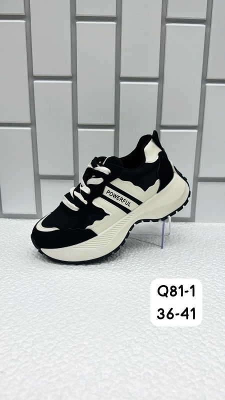 Кроссовки женские Q81