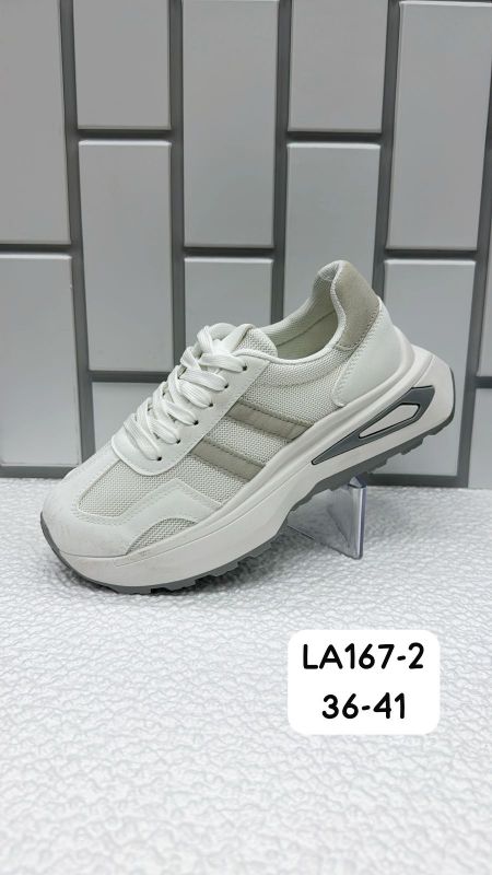 Кроссовки женские LA167